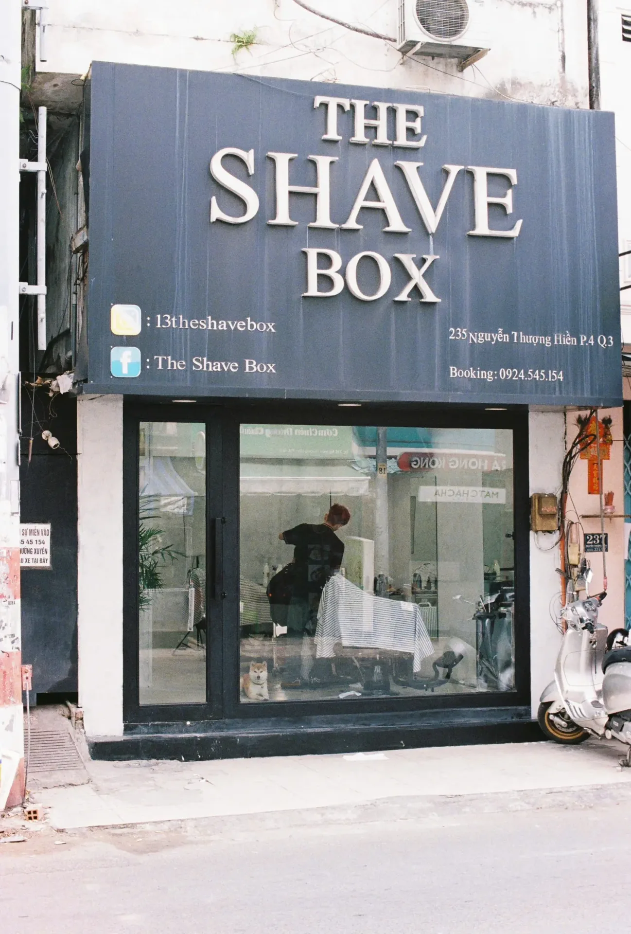 THE SHAVE BOX - CÁI HỘP CẠO